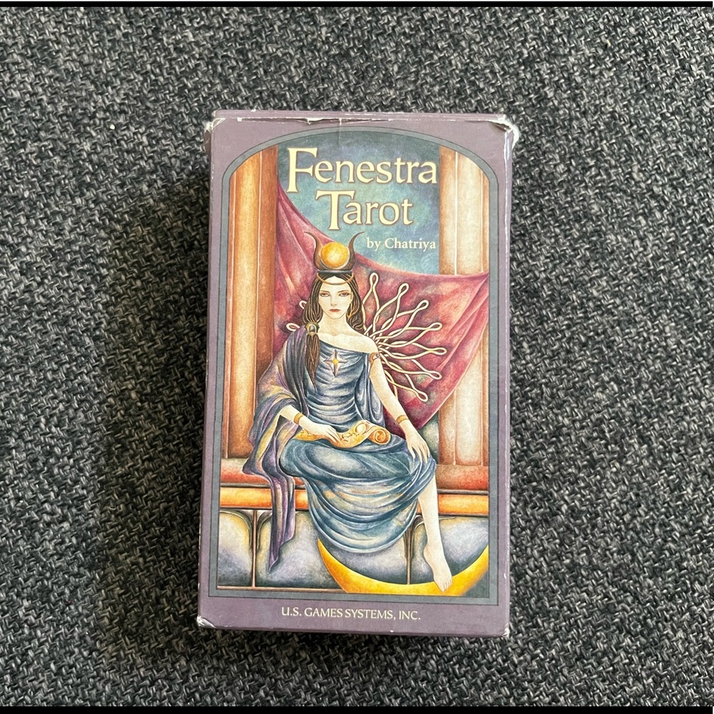 •Fenestra Tarot by Chatriya•